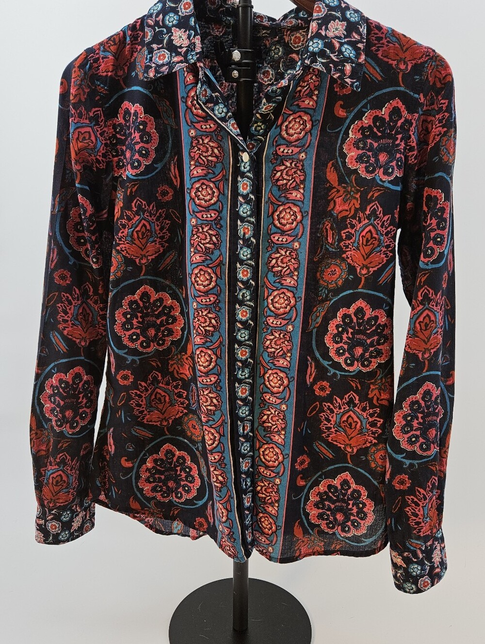 Lucky Brand Black Button-Down Shirt with Red Floral Print Bohemian Casual Luxury